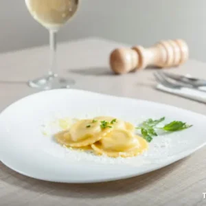 pasta rellena de queso cabra e higos